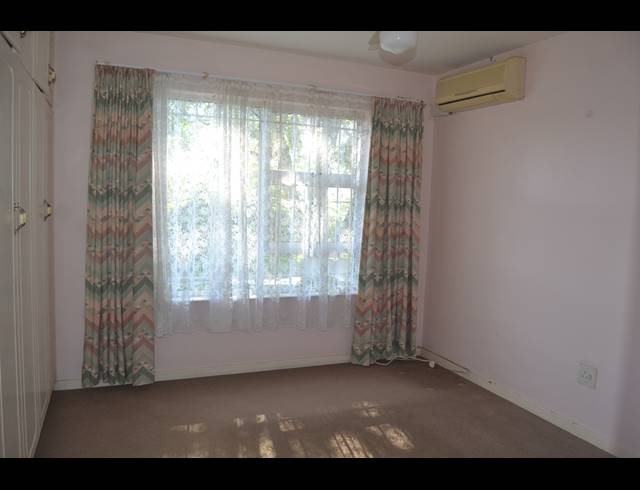 2 BEDROOM FLAT FOR SALE IN SCOTTBURGH CENTRAL